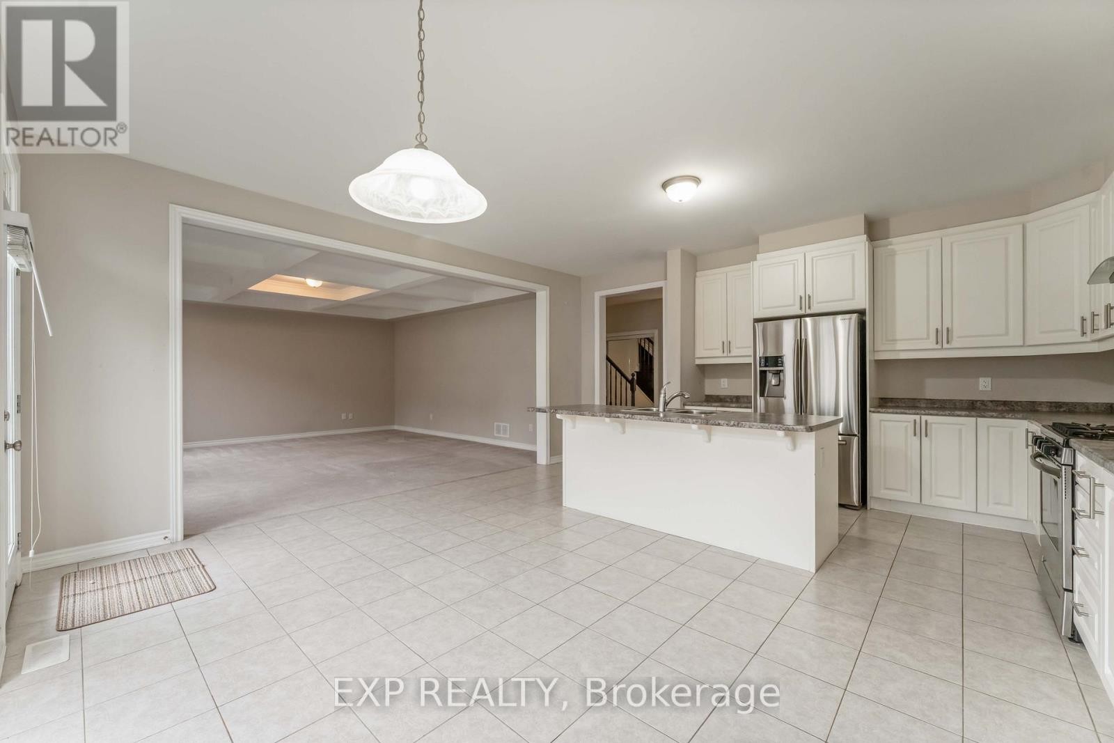 












206 PONDEROSA STREET

,
Ottawa,




Ontario
K2V0J6

