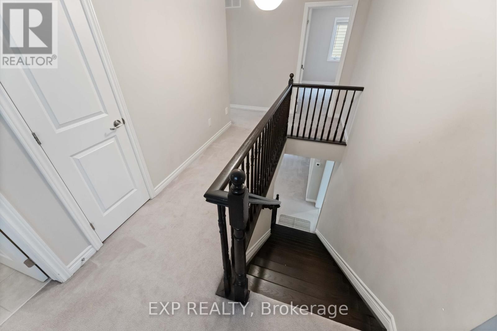 












206 PONDEROSA STREET

,
Ottawa,




Ontario
K2V0J6

