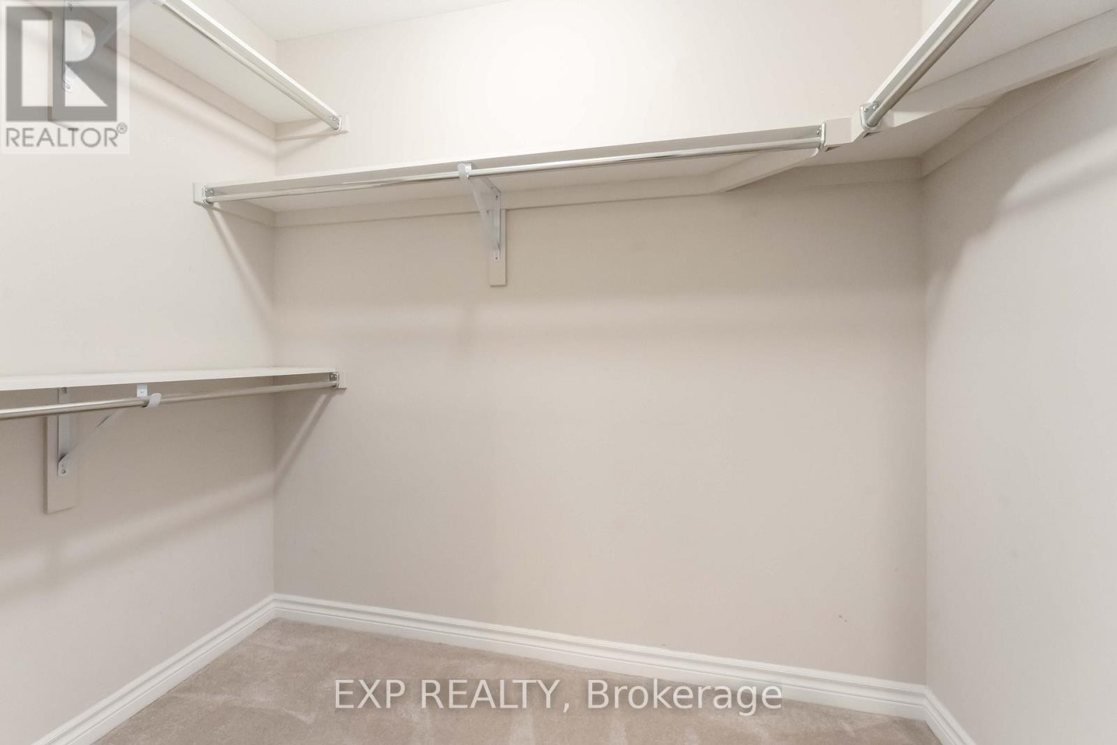 












206 PONDEROSA STREET

,
Ottawa,




Ontario
K2V0J6

