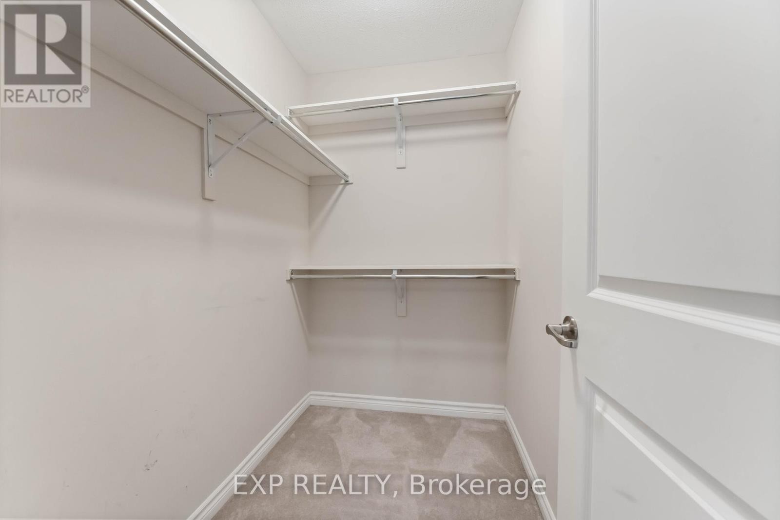 












206 PONDEROSA STREET

,
Ottawa,




Ontario
K2V0J6

