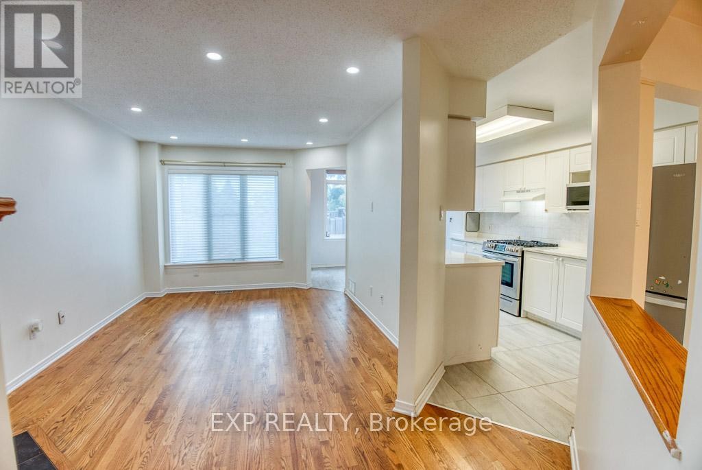












4626 OGILVIE WALK CRESCENT

,
Ottawa,




Ontario
K1J1G7

