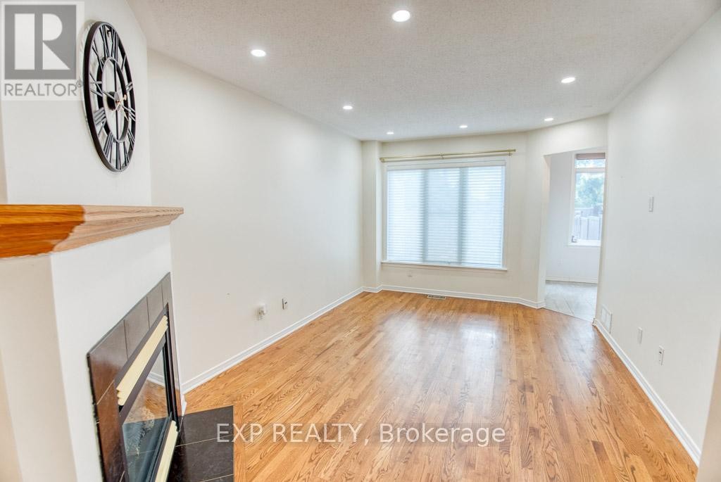 












4626 OGILVIE WALK CRESCENT

,
Ottawa,




Ontario
K1J1G7

