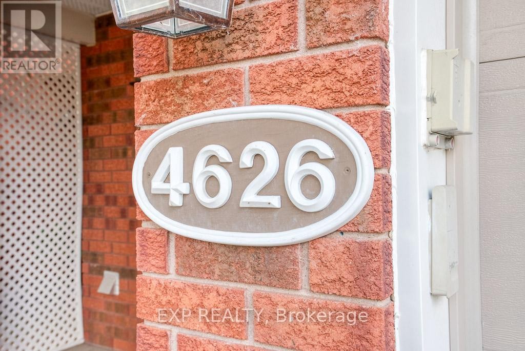 












4626 OGILVIE WALK CRESCENT

,
Ottawa,




Ontario
K1J1G7

