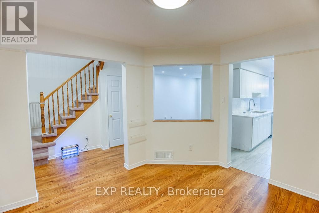 












4626 OGILVIE WALK CRESCENT

,
Ottawa,




Ontario
K1J1G7

