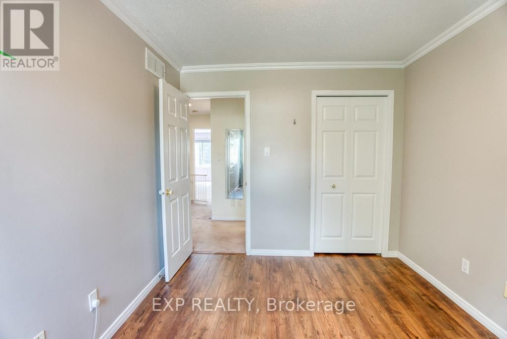 












4626 OGILVIE WALK CRESCENT

,
Ottawa,




Ontario
K1J1G7

