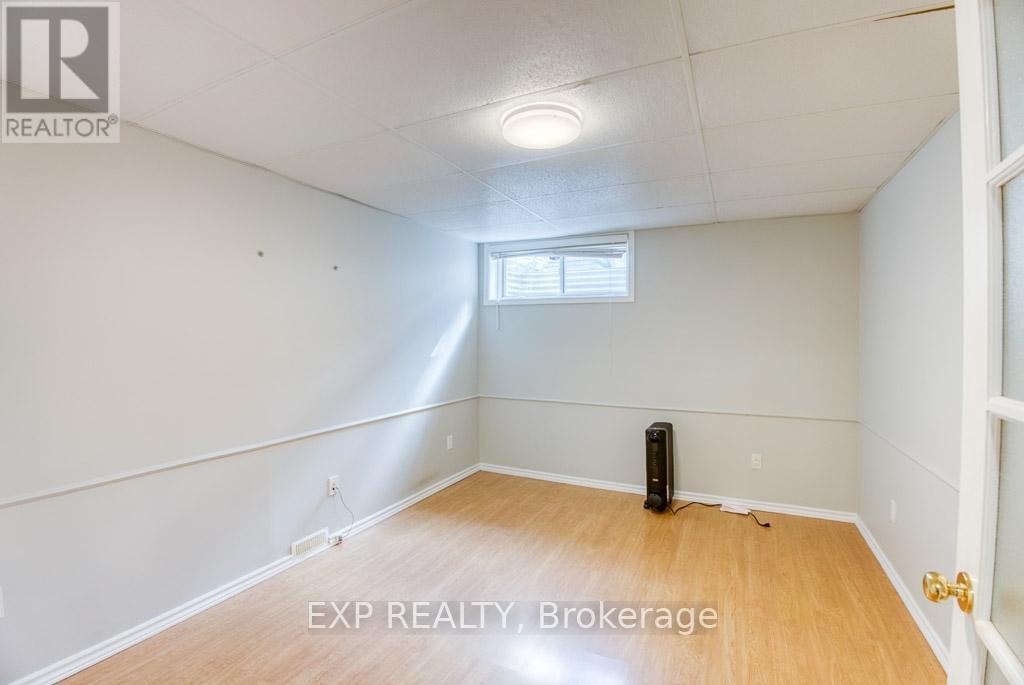 












4626 OGILVIE WALK CRESCENT

,
Ottawa,




Ontario
K1J1G7

