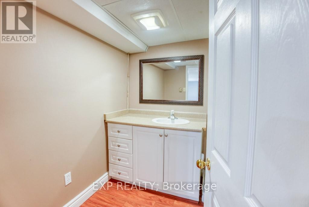 












4626 OGILVIE WALK CRESCENT

,
Ottawa,




Ontario
K1J1G7

