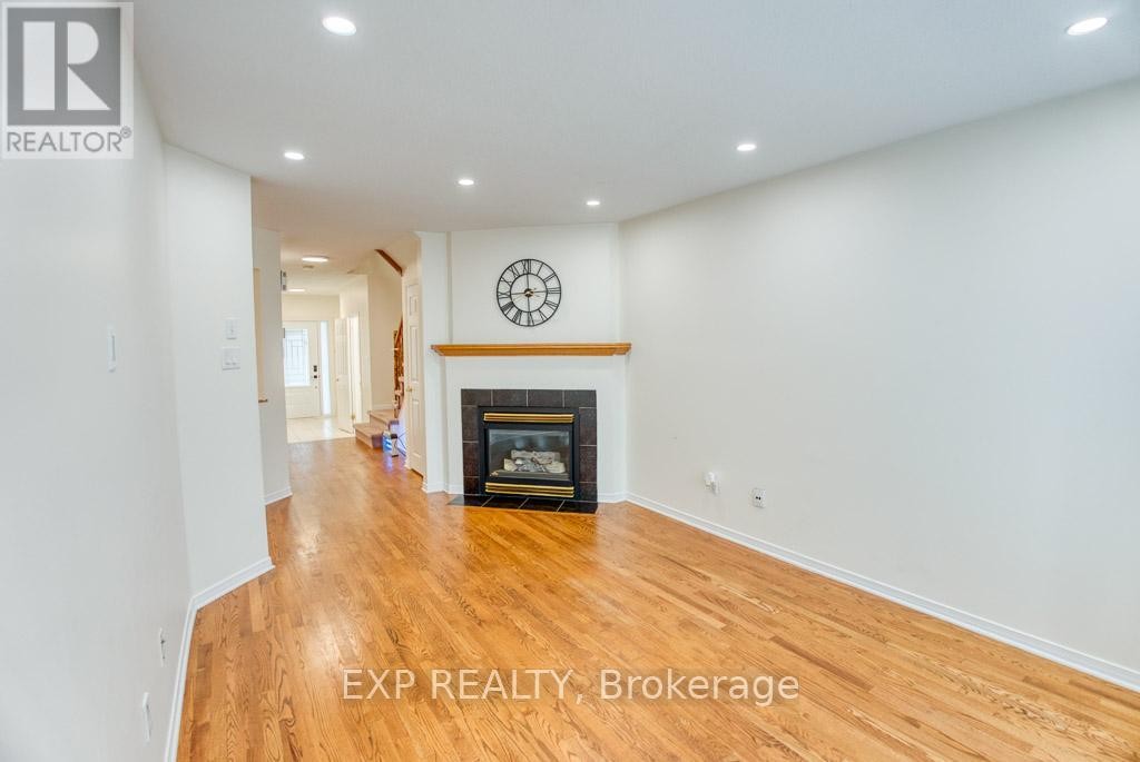 












4626 OGILVIE WALK CRESCENT

,
Ottawa,




Ontario
K1J1G7

