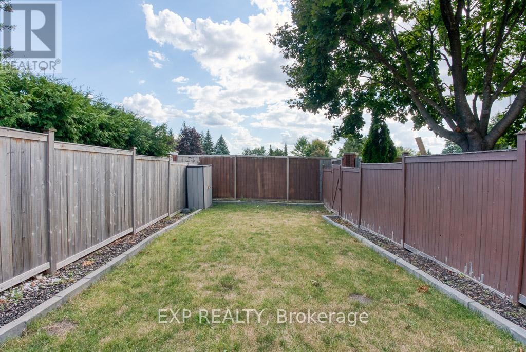 












4626 OGILVIE WALK CRESCENT

,
Ottawa,




Ontario
K1J1G7

