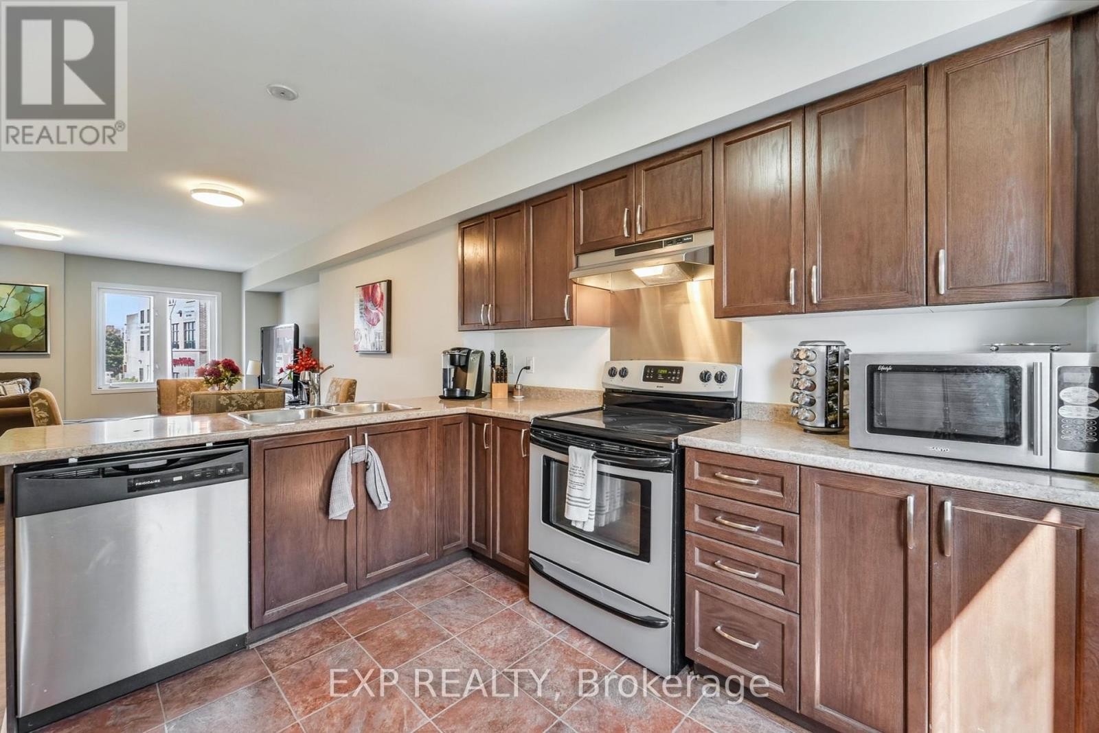 












235 KENNEVALE DRIVE

,
Ottawa,




Ontario
K2J0C3

