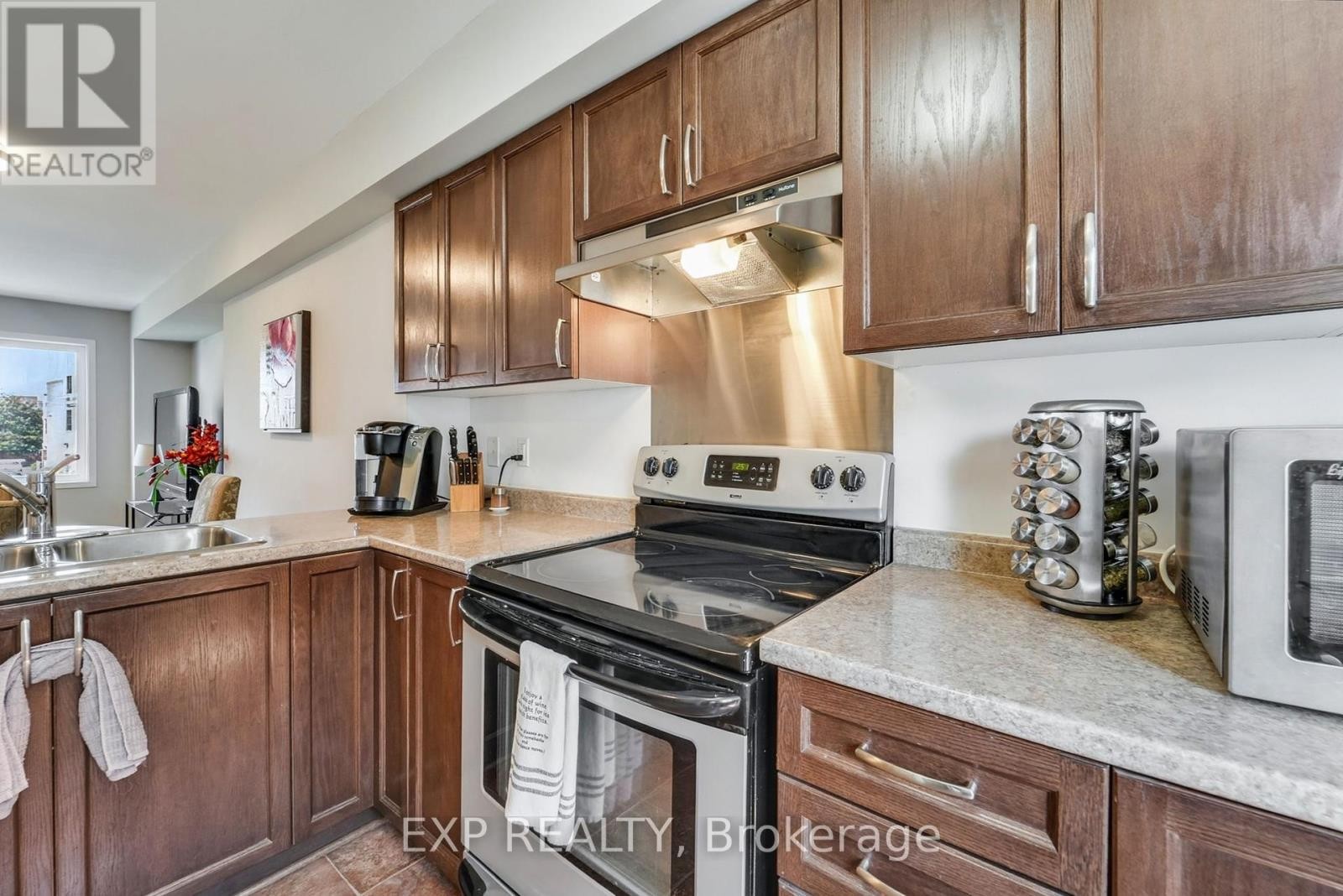 












235 KENNEVALE DRIVE

,
Ottawa,




Ontario
K2J0C3

