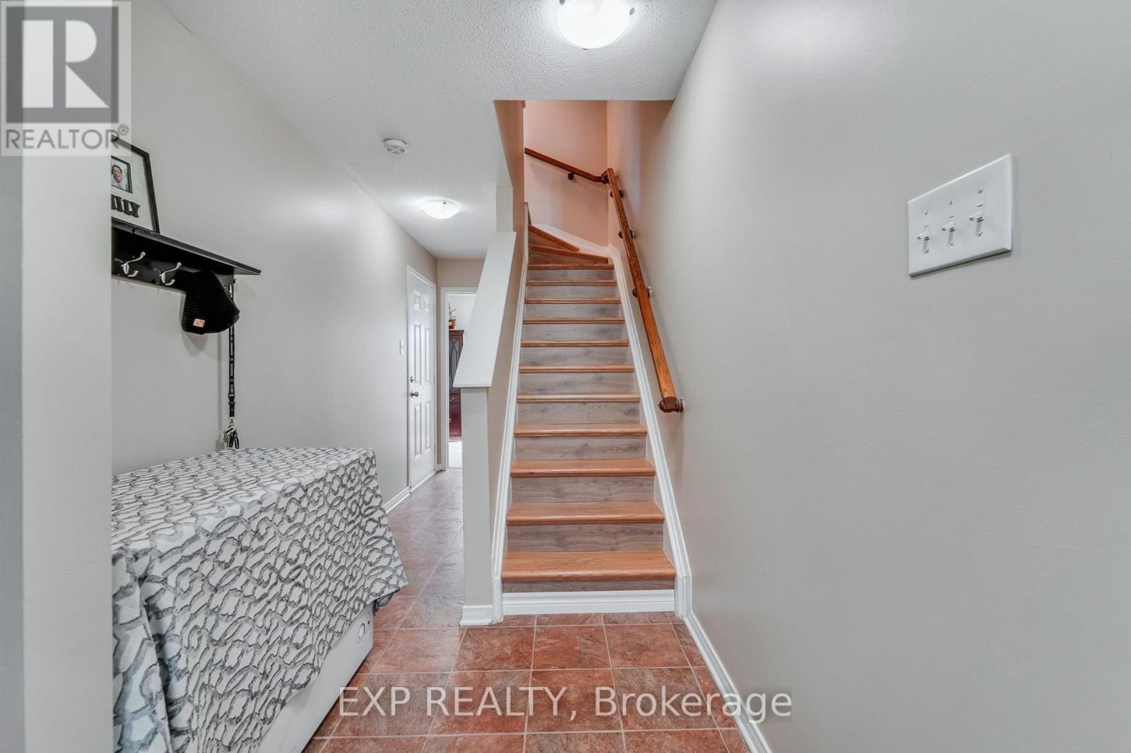 












235 KENNEVALE DRIVE

,
Ottawa,




Ontario
K2J0C3

