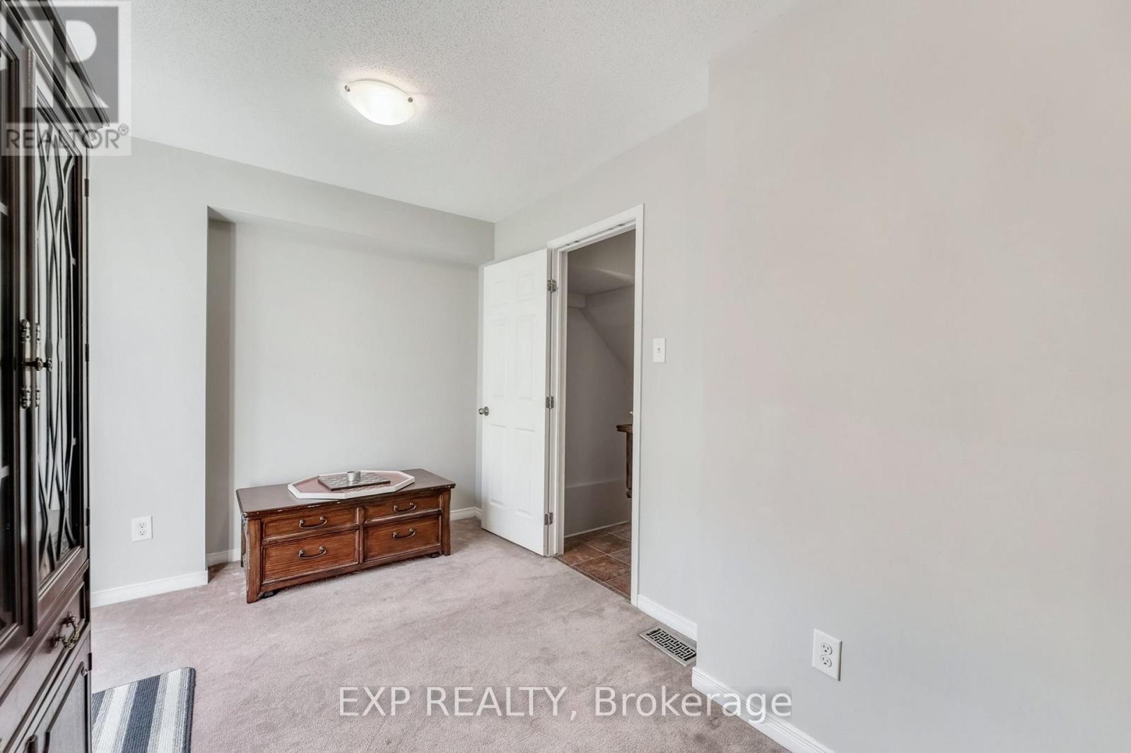 












235 KENNEVALE DRIVE

,
Ottawa,




Ontario
K2J0C3

