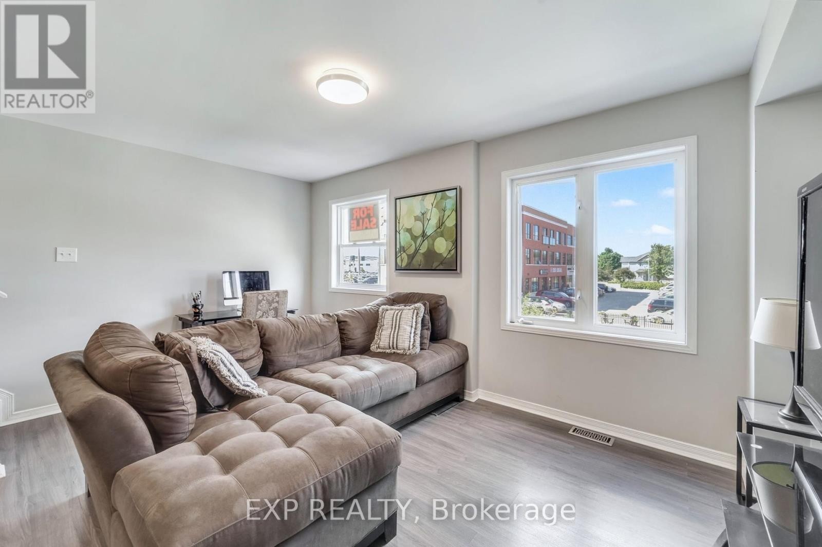 












235 KENNEVALE DRIVE

,
Ottawa,




Ontario
K2J0C3


