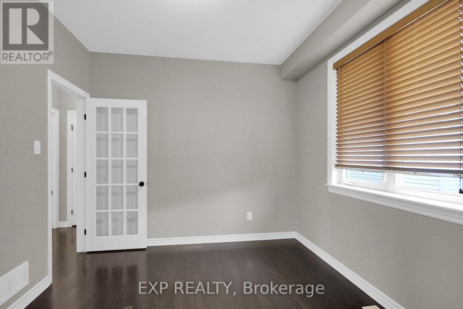 












132 GRACEWOOD CRESCENT

,
Ottawa,




Ontario
K1T0J5

