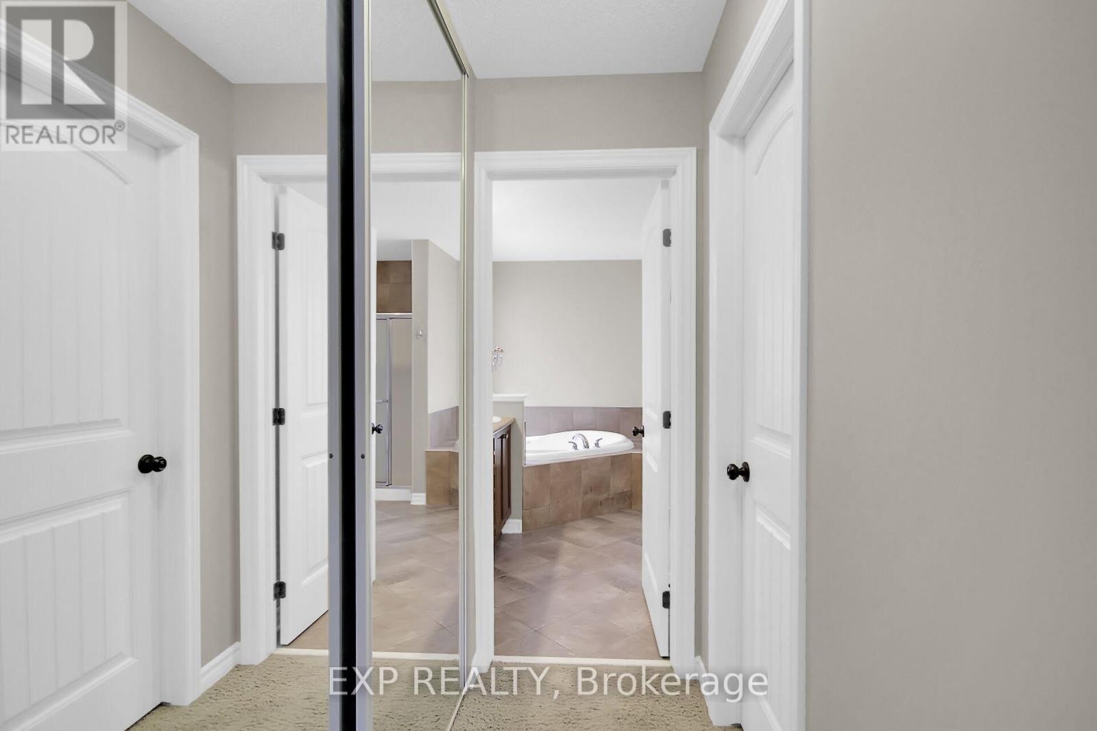 












132 GRACEWOOD CRESCENT

,
Ottawa,




Ontario
K1T0J5

