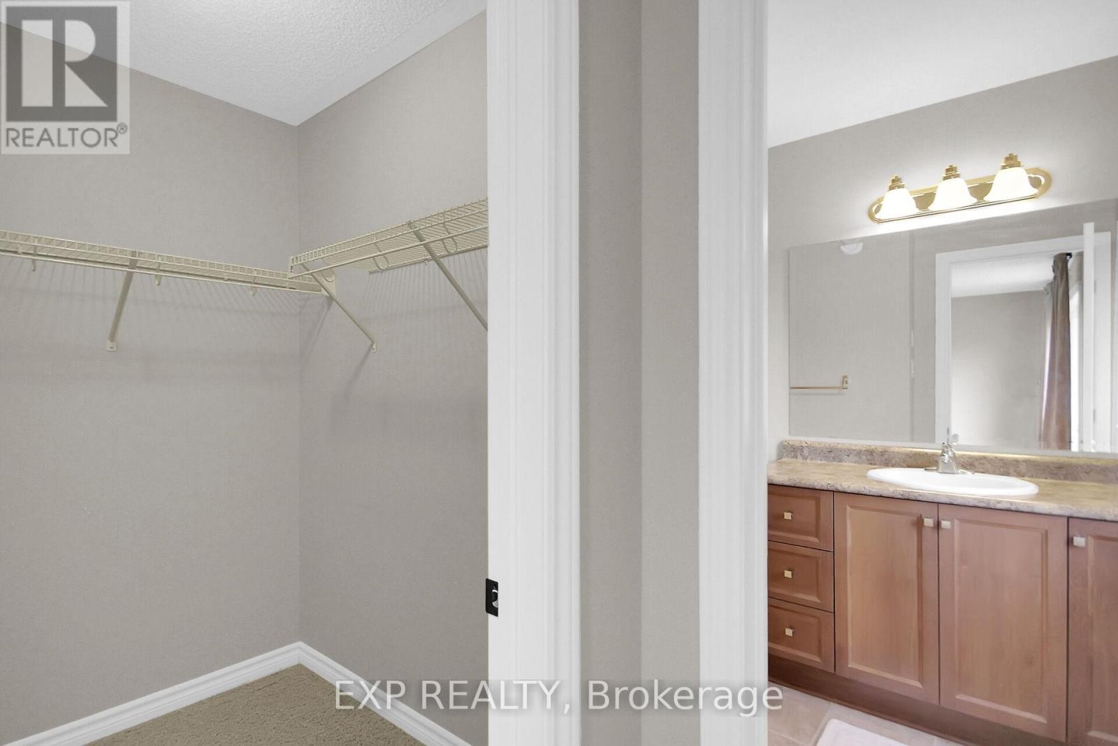 












132 GRACEWOOD CRESCENT

,
Ottawa,




Ontario
K1T0J5

