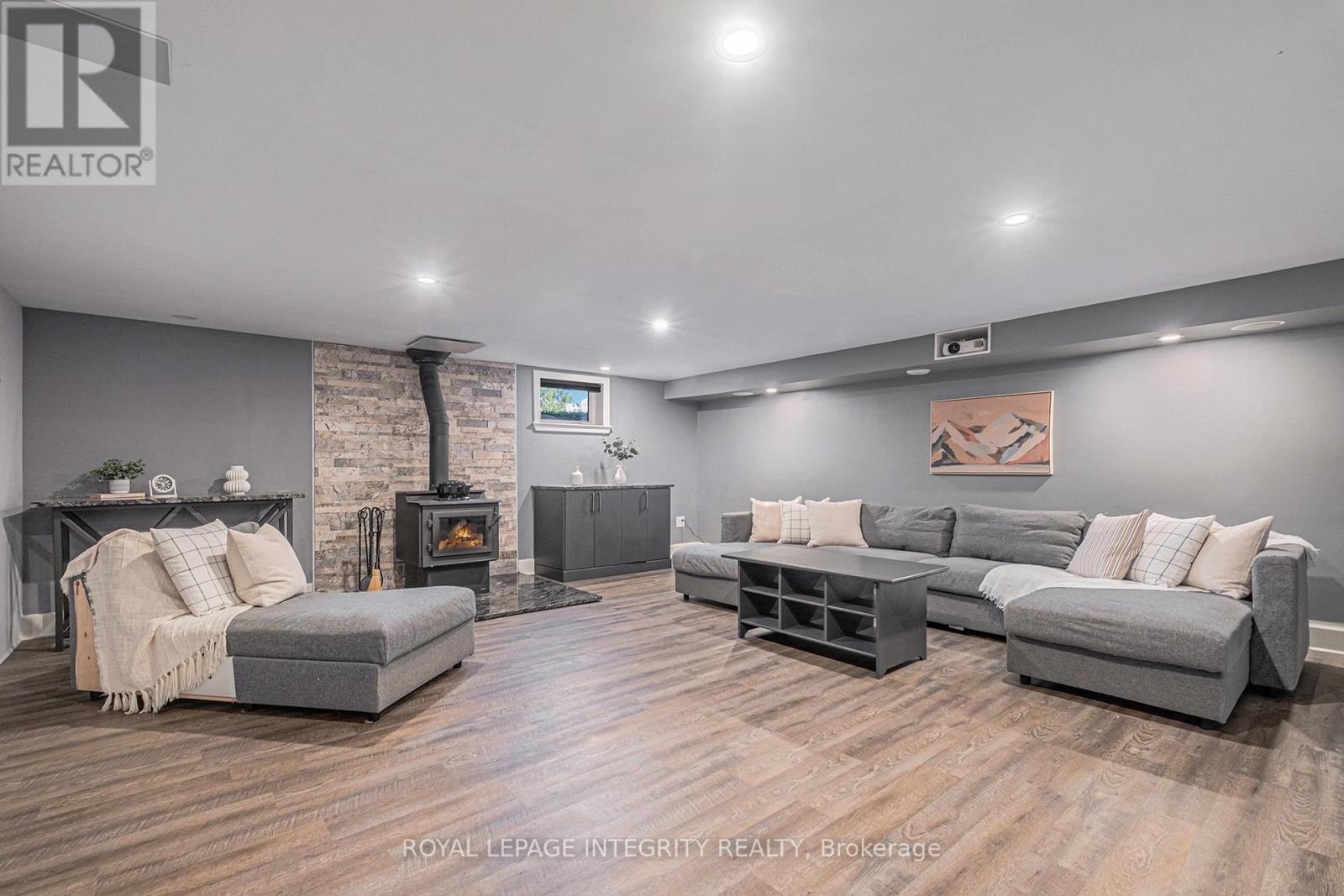 












6548 CARP ROAD

,
Ottawa,




Ontario
K0A2H0

