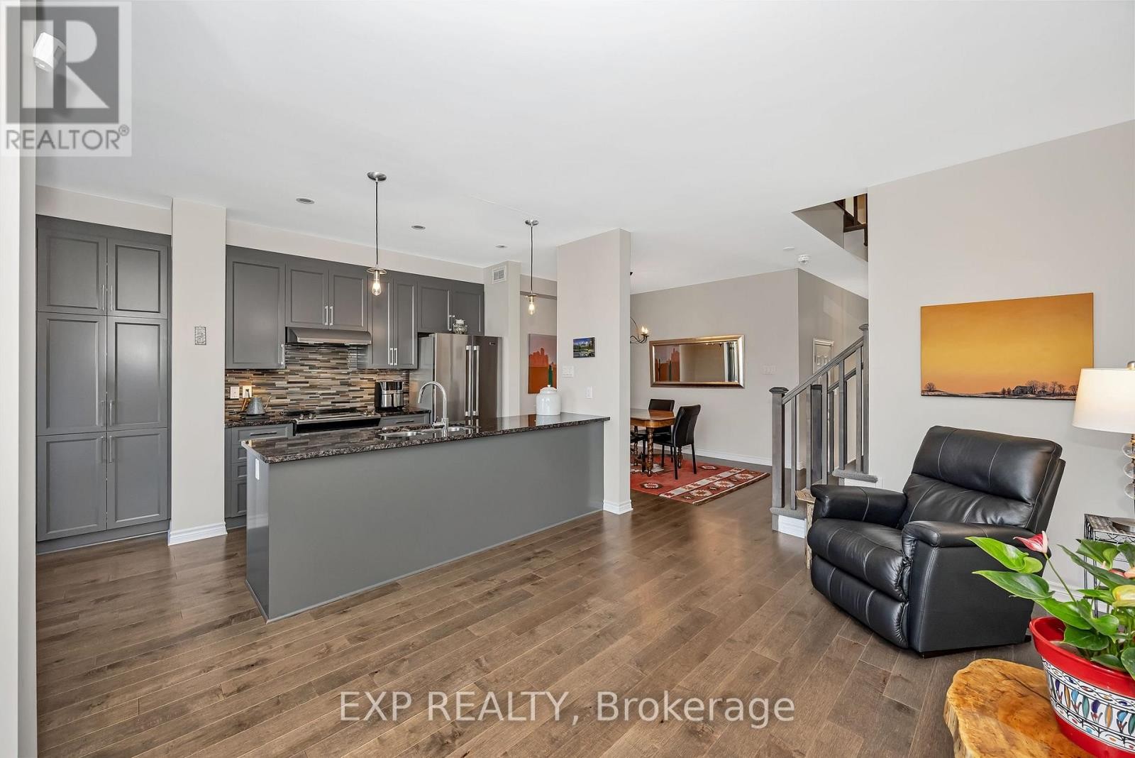 












654 CARTOGRAPHE STREET

,
Ottawa,




Ontario
K4A1B6

