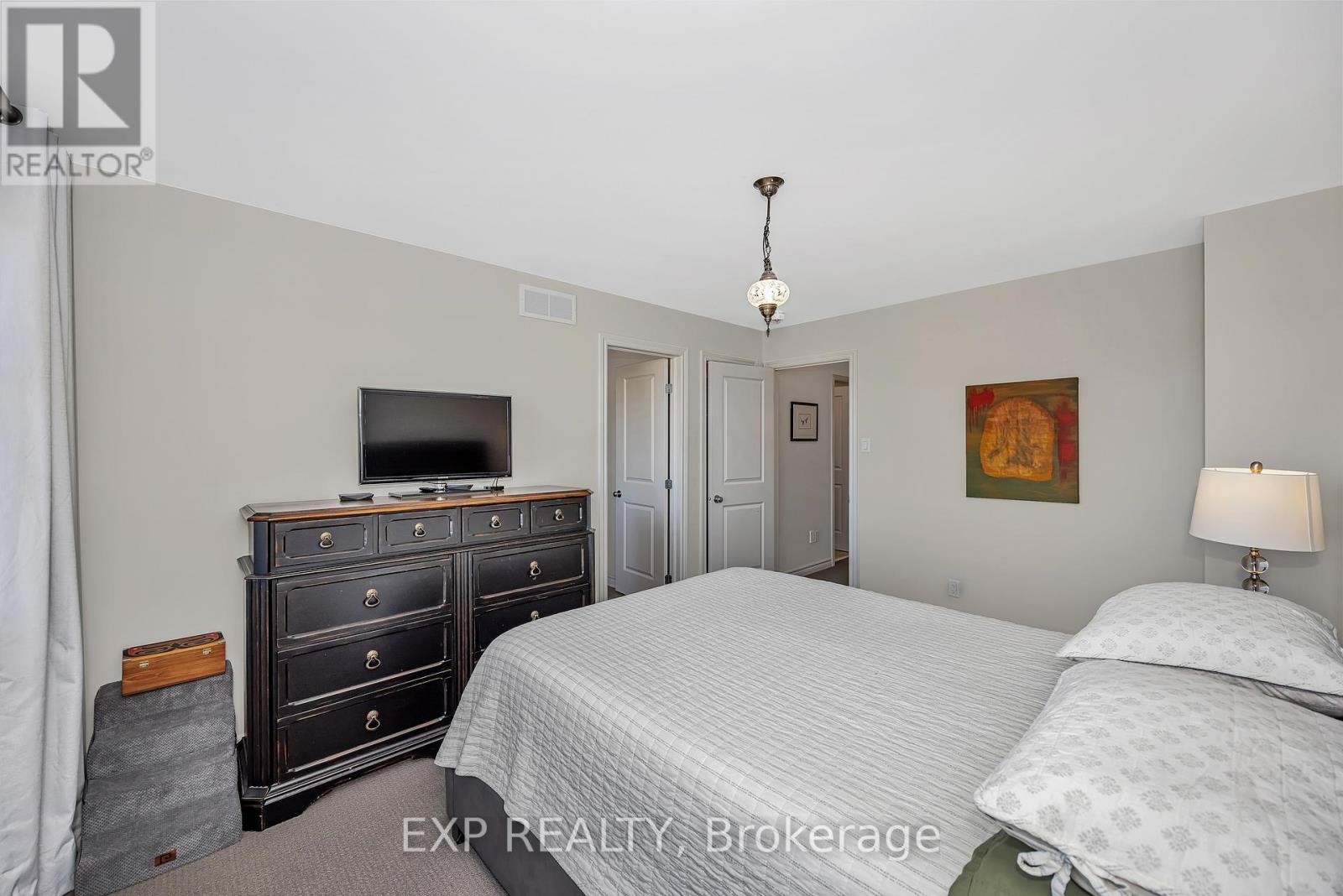 












654 CARTOGRAPHE STREET

,
Ottawa,




Ontario
K4A1B6

