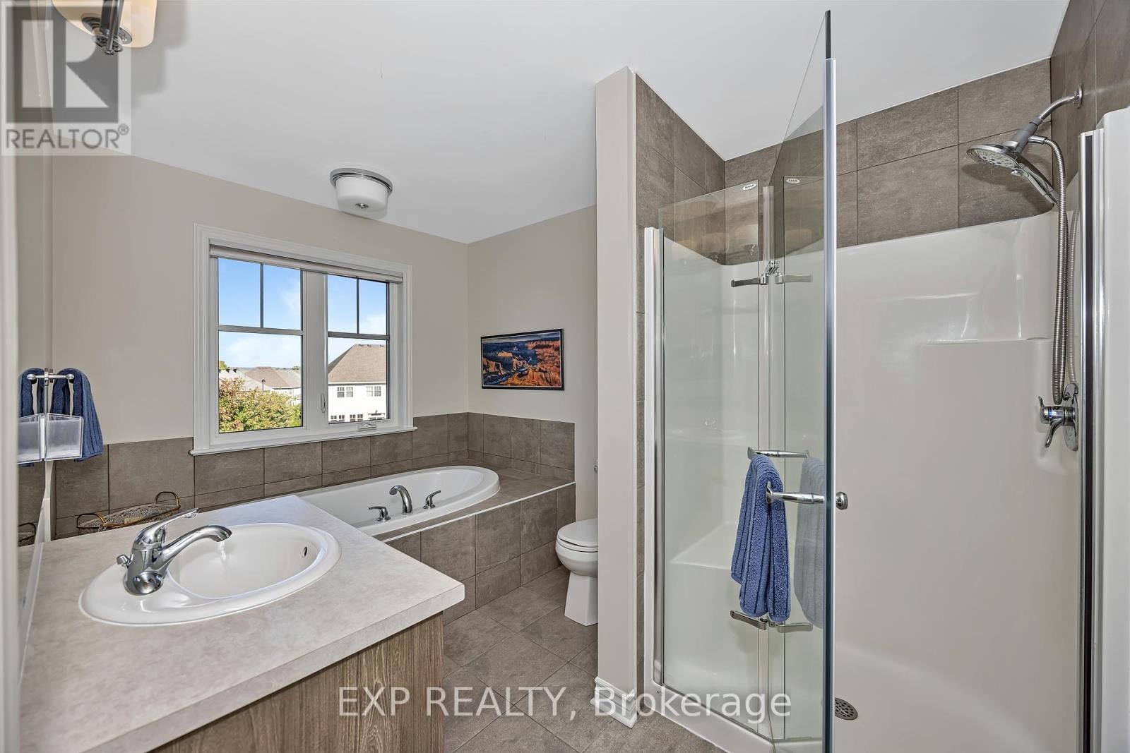 












654 CARTOGRAPHE STREET

,
Ottawa,




Ontario
K4A1B6

