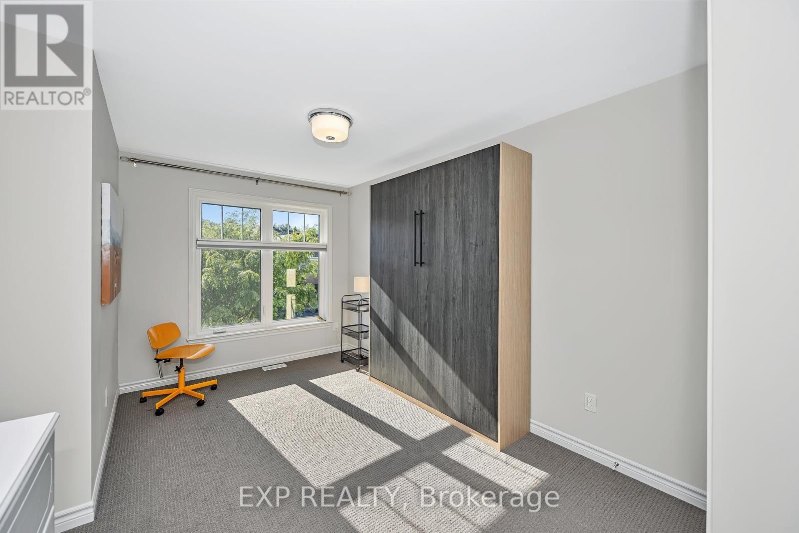 












654 CARTOGRAPHE STREET

,
Ottawa,




Ontario
K4A1B6

