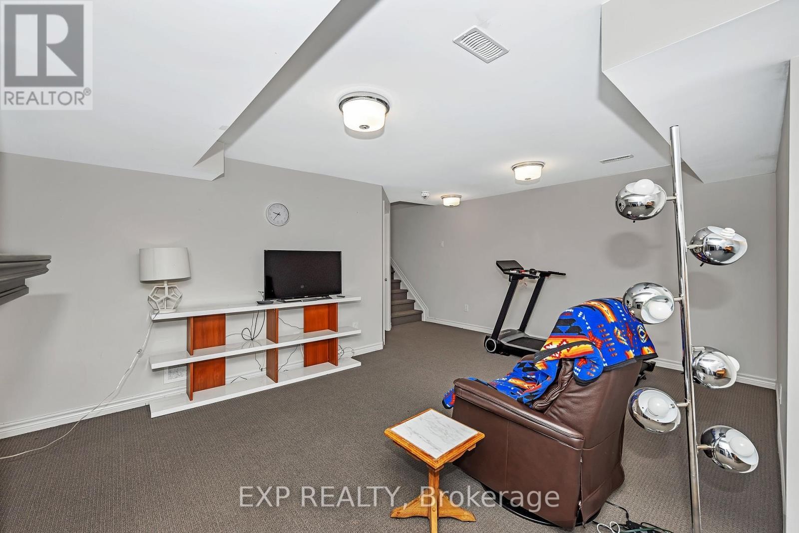 












654 CARTOGRAPHE STREET

,
Ottawa,




Ontario
K4A1B6

