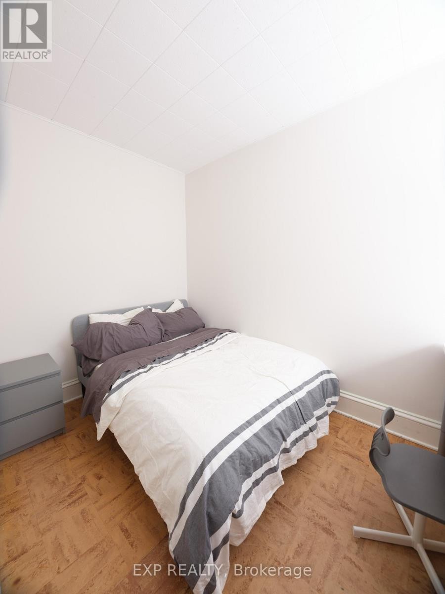 












109-115 DALHOUSIE STREET

,
Ottawa,




Ontario
K1N7C1

