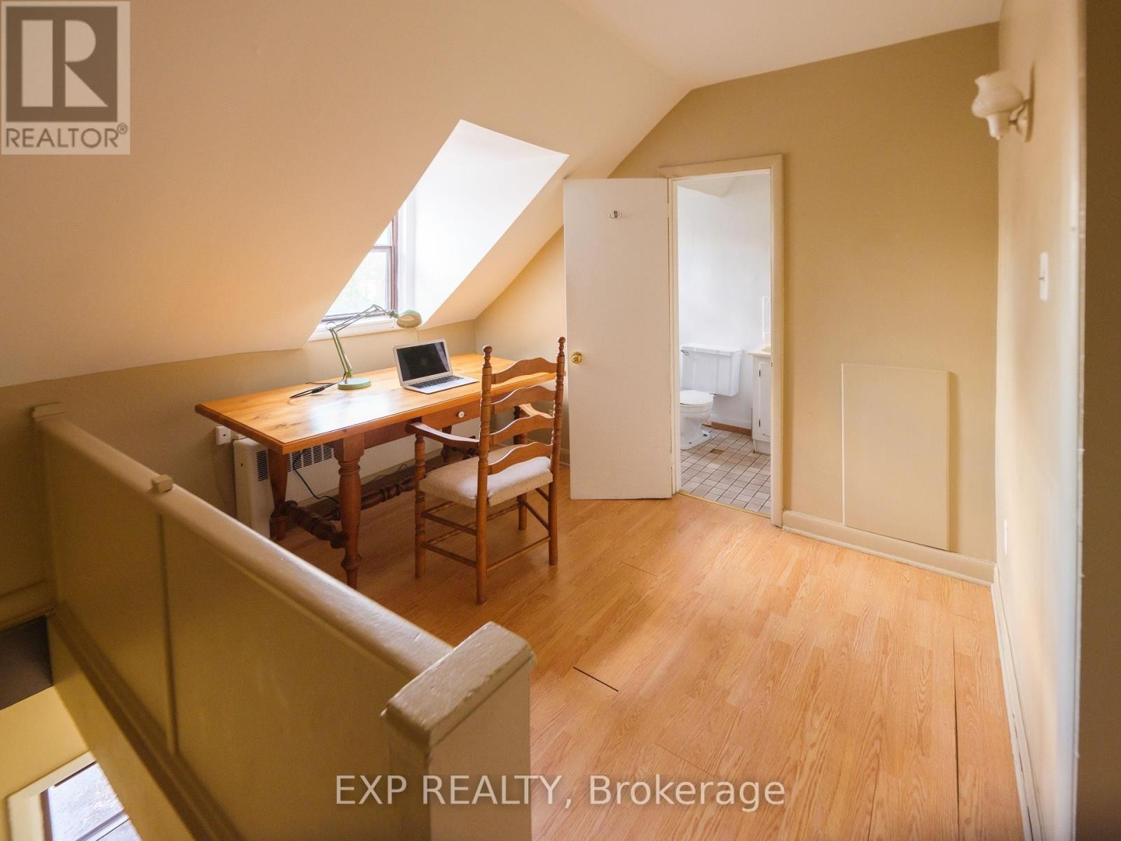












109-115 DALHOUSIE STREET

,
Ottawa,




Ontario
K1N7C1

