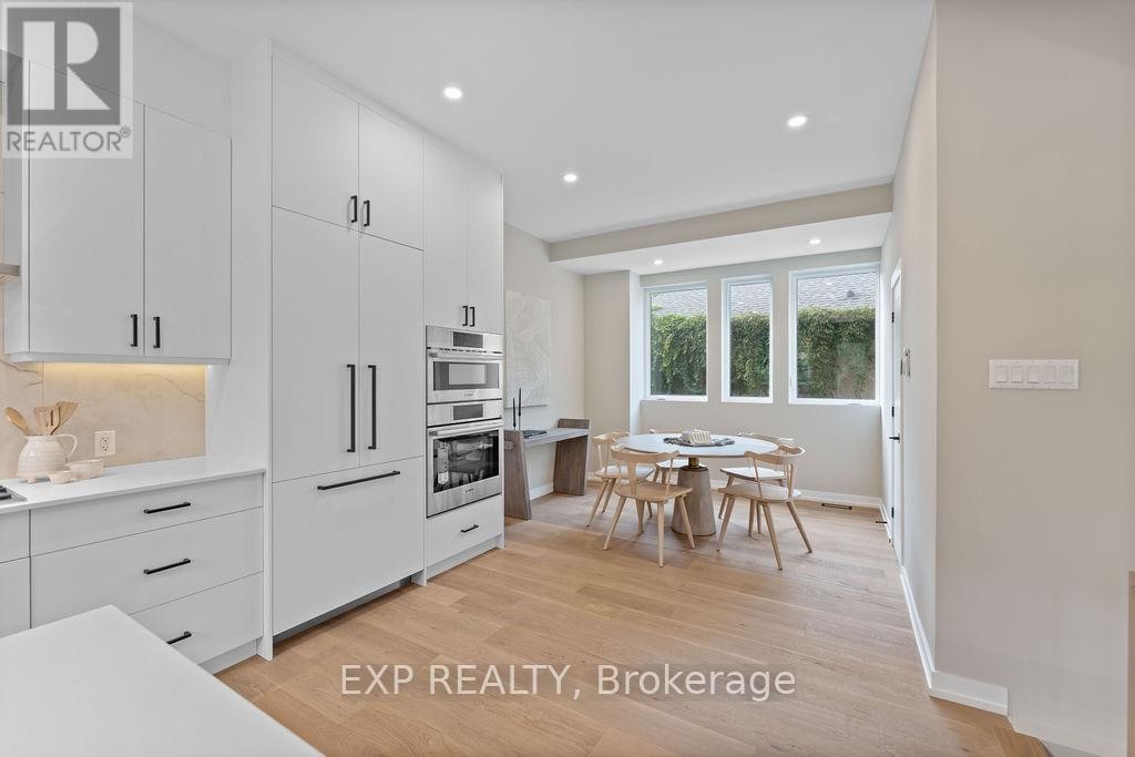 












630 TWEEDSMUIR AVENUE

,
Ottawa,




Ontario
K1Z5P5

