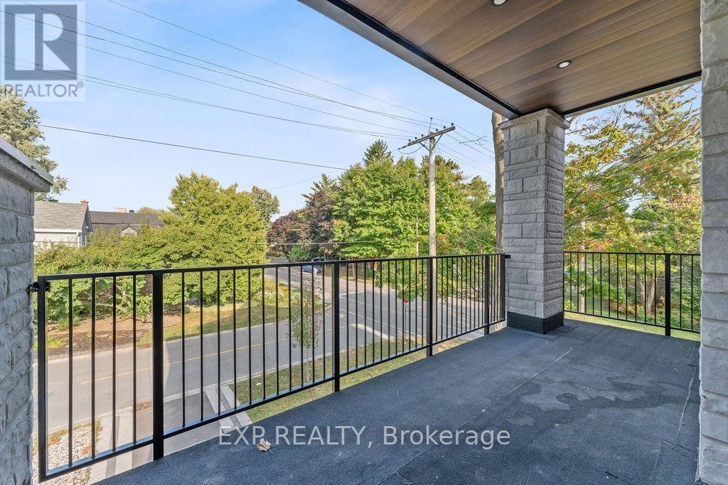 












630 TWEEDSMUIR AVENUE

,
Ottawa,




Ontario
K1Z5P5

