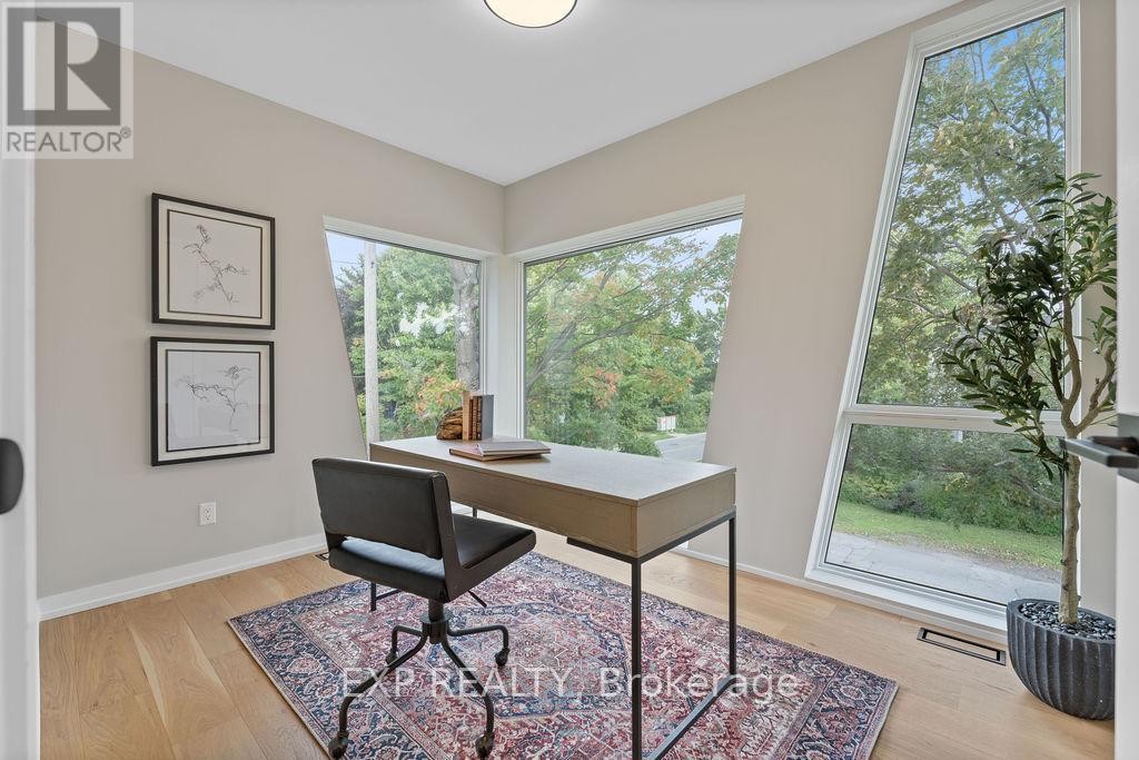 












630 TWEEDSMUIR AVENUE

,
Ottawa,




Ontario
K1Z5P5

