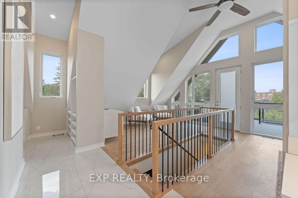 












630 TWEEDSMUIR AVENUE

,
Ottawa,




Ontario
K1Z5P5

