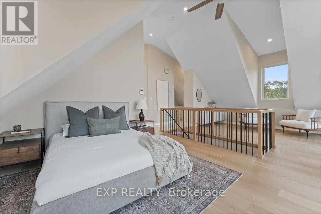 












630 TWEEDSMUIR AVENUE

,
Ottawa,




Ontario
K1Z5P5


