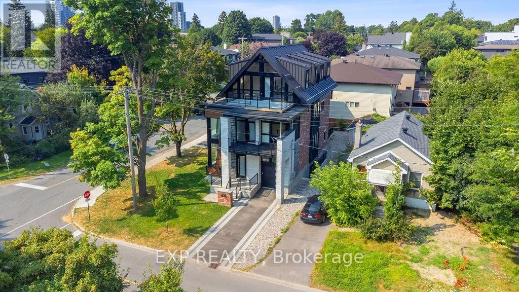 












630 TWEEDSMUIR AVENUE

,
Ottawa,




Ontario
K1Z5P5

