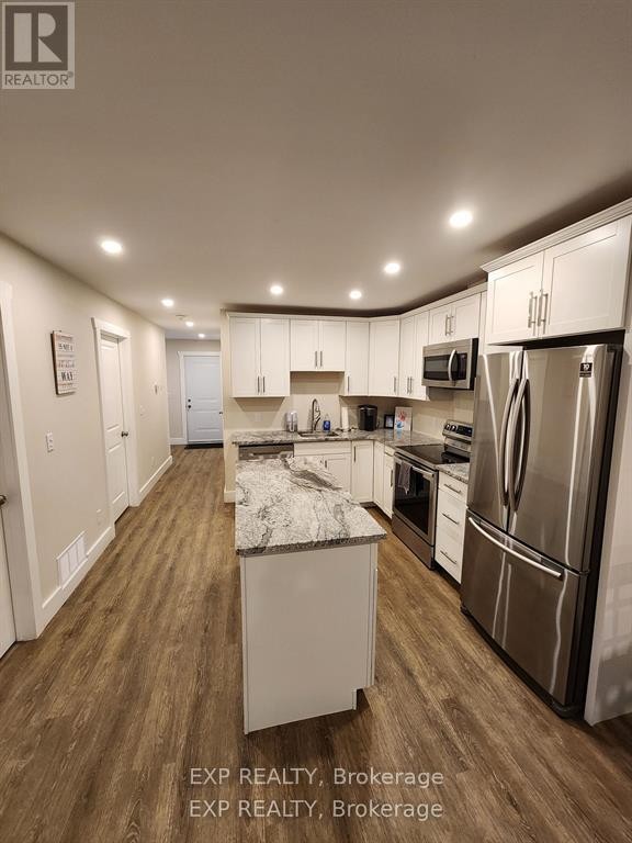 












32 DAVID STREET

,
Edwardsburgh/Cardinal,




Ontario
K0E1X0

