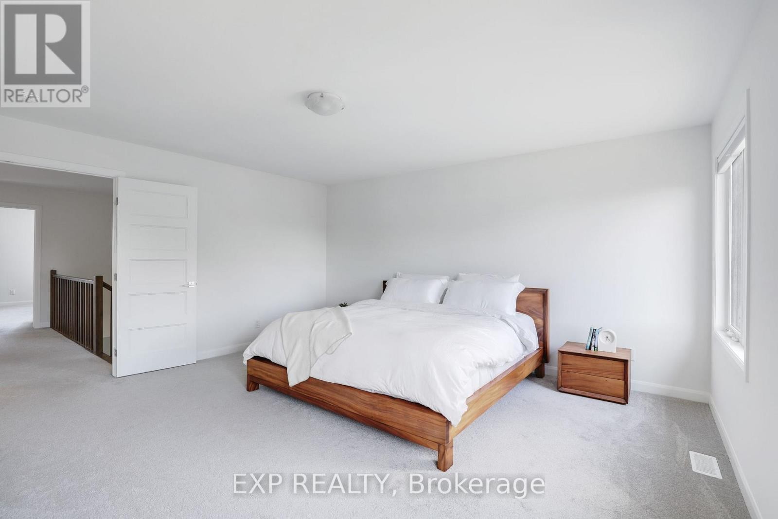 












418 STERLING AVENUE

,
Clarence-Rockland,




Ontario
K4K0M5

