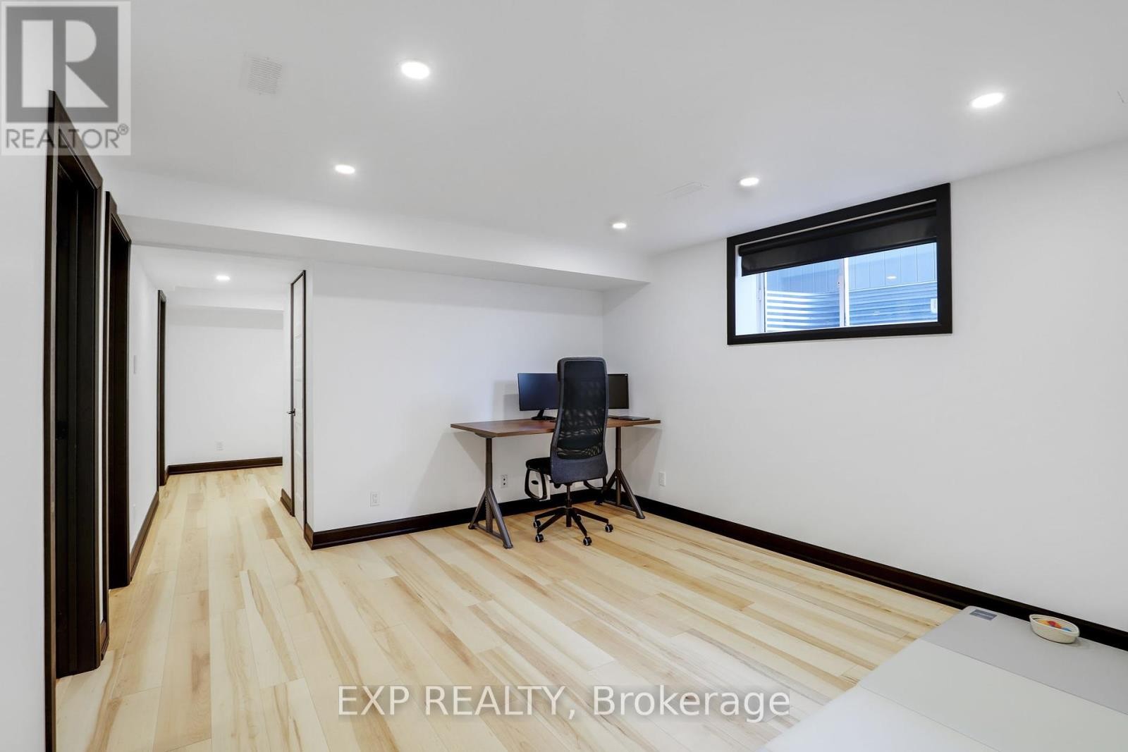 












418 STERLING AVENUE

,
Clarence-Rockland,




Ontario
K4K0M5

