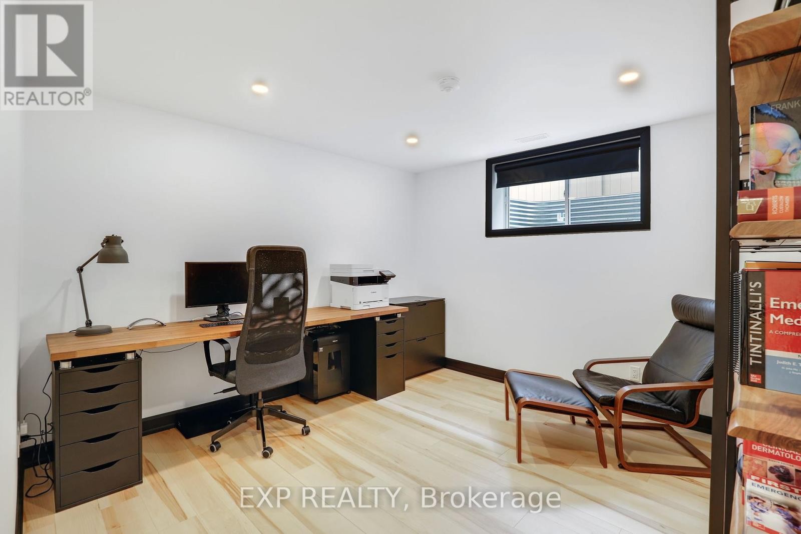 












418 STERLING AVENUE

,
Clarence-Rockland,




Ontario
K4K0M5

