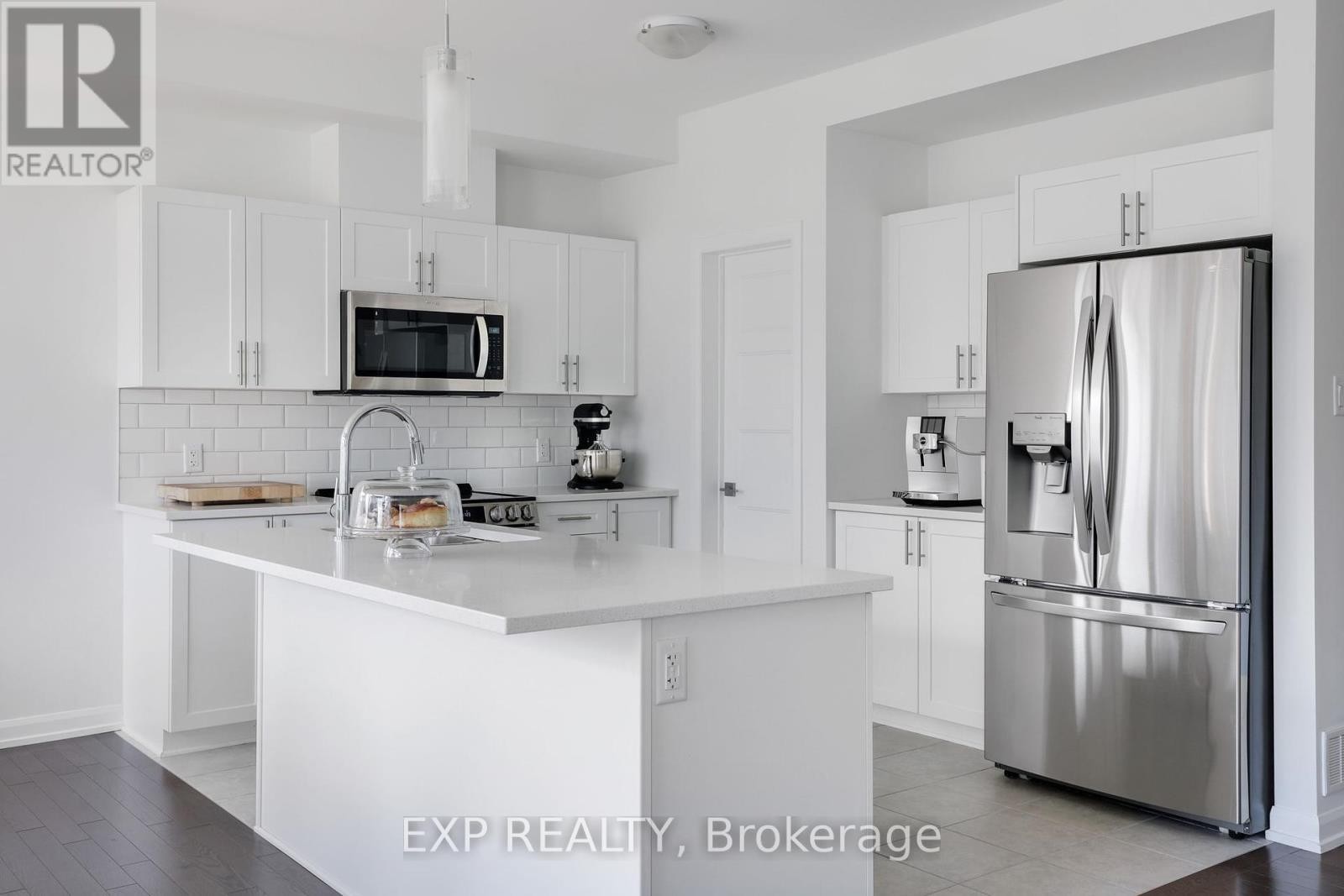 












418 STERLING AVENUE

,
Clarence-Rockland,




Ontario
K4K0M5

