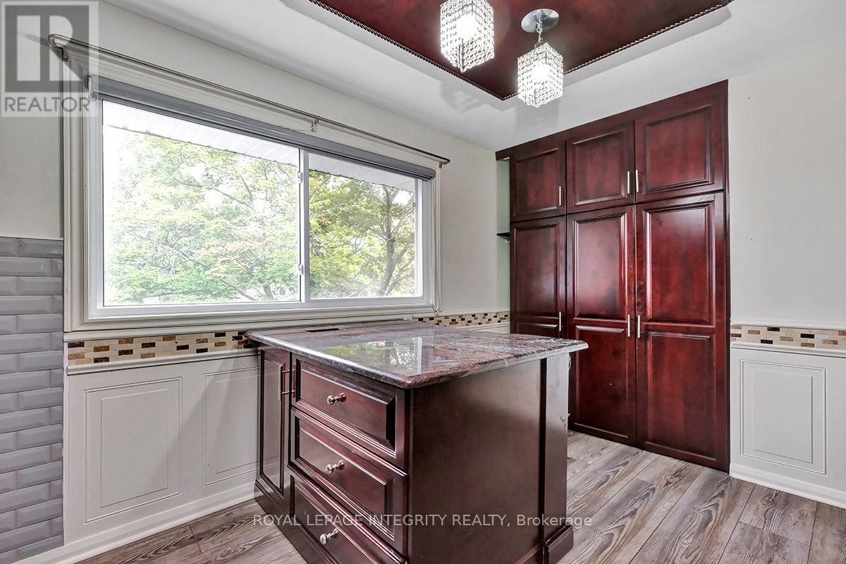 












49 - 2669 SOUTHVALE CRESCENT

,
Ottawa,




Ontario
K1B4V2

