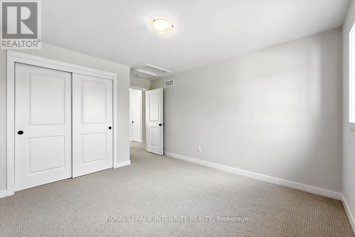 












217 MASSALIA CRESCENT

,
Ottawa,




Ontario
K4A5R1

