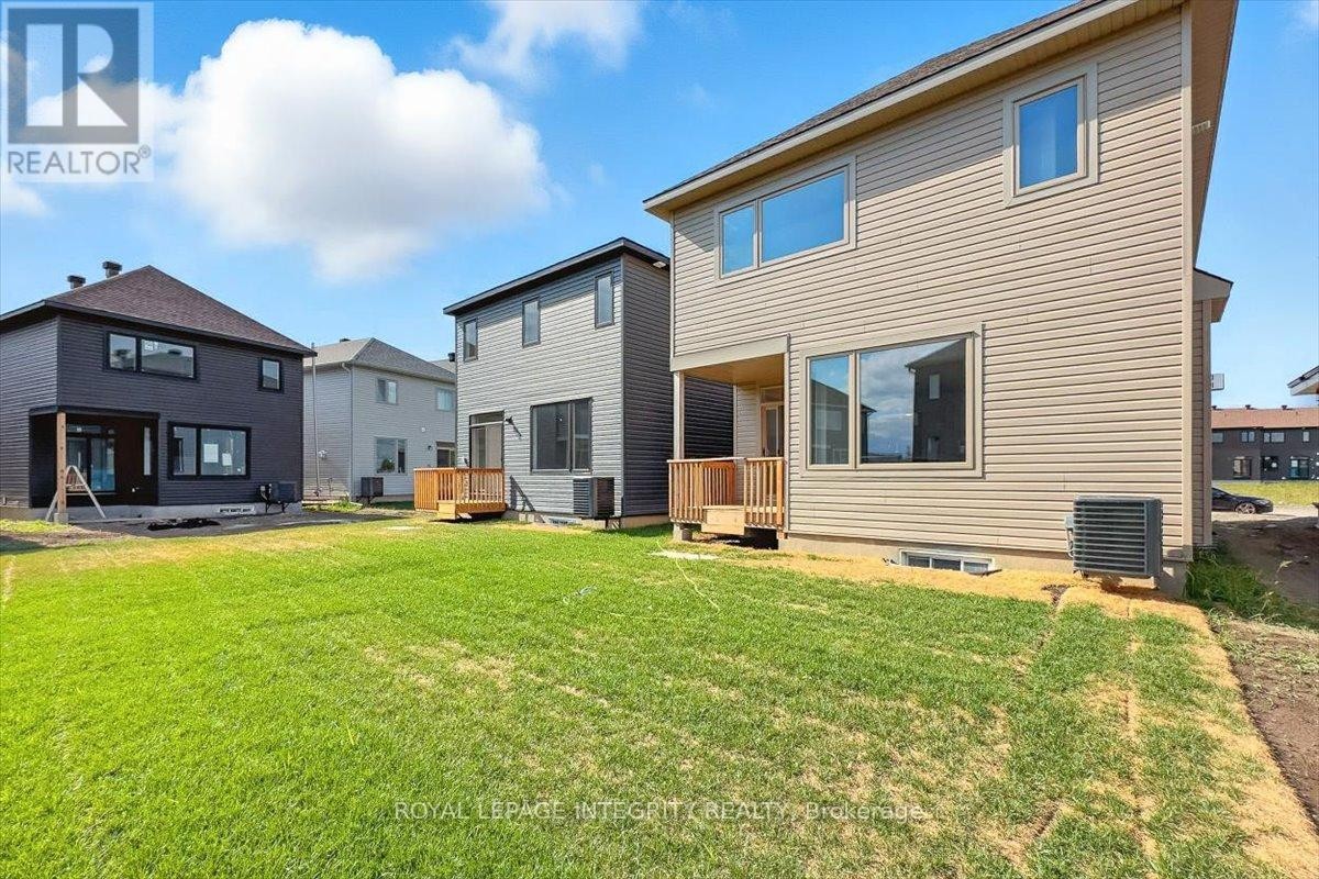 












217 MASSALIA CRESCENT

,
Ottawa,




Ontario
K4A5R1

