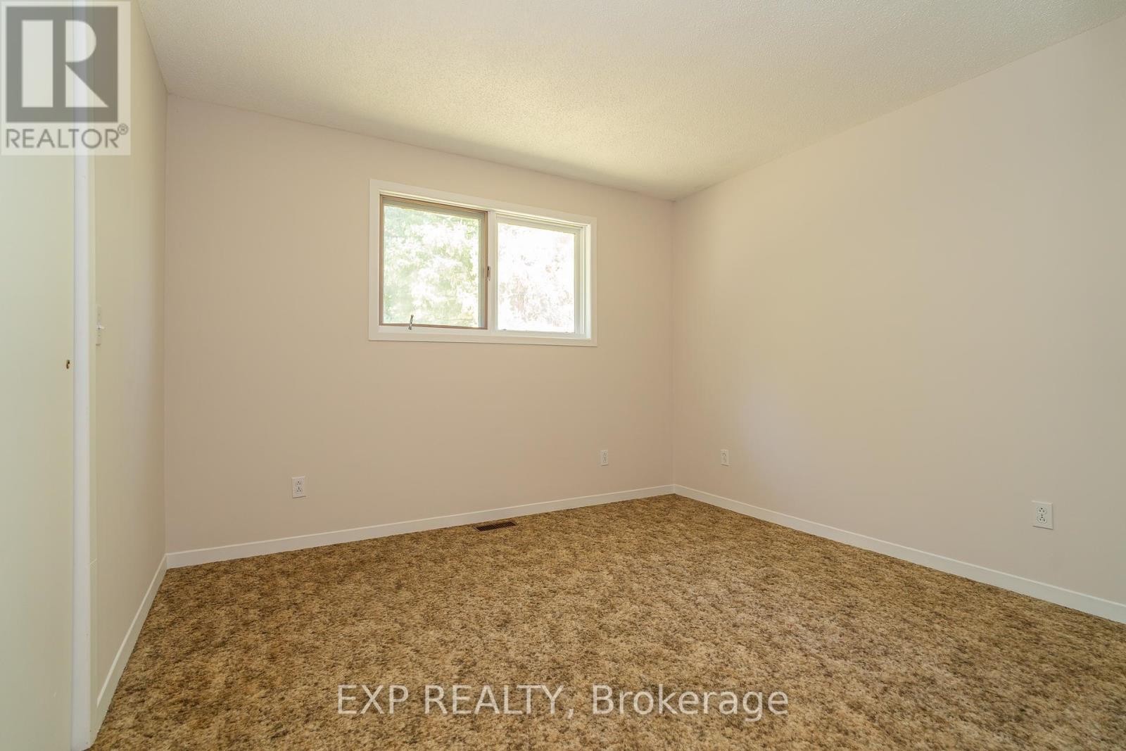 












1454 JENNINGS ROAD

,
North Dundas,




Ontario
K0C2K0


