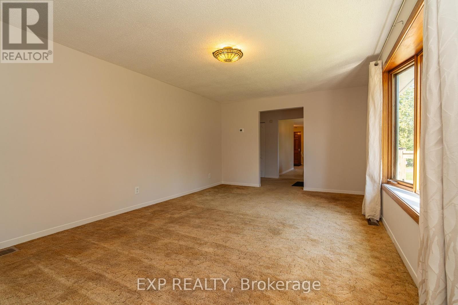 












1454 JENNINGS ROAD

,
North Dundas,




Ontario
K0C2K0

