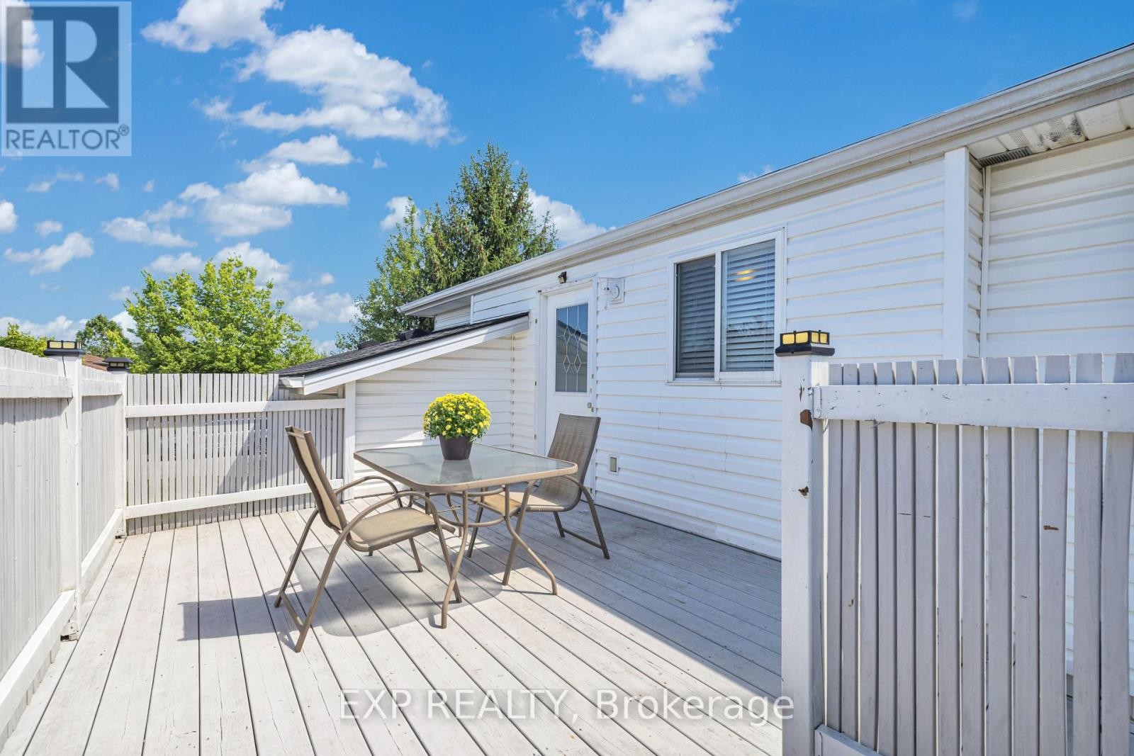 












3413 CARIBOU CRESCENT

,
Windsor,




Ontario
N8W5T5

