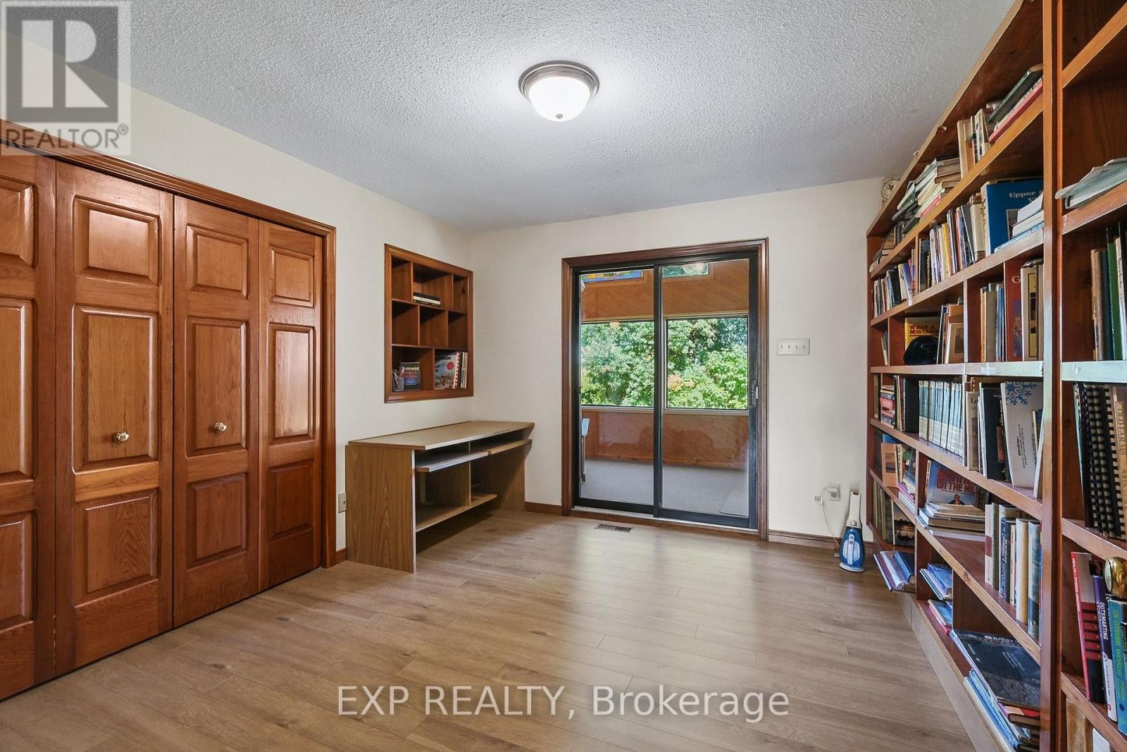 












9185 RAY WILSON ROAD

,
Ottawa,




Ontario
K0A2P0

