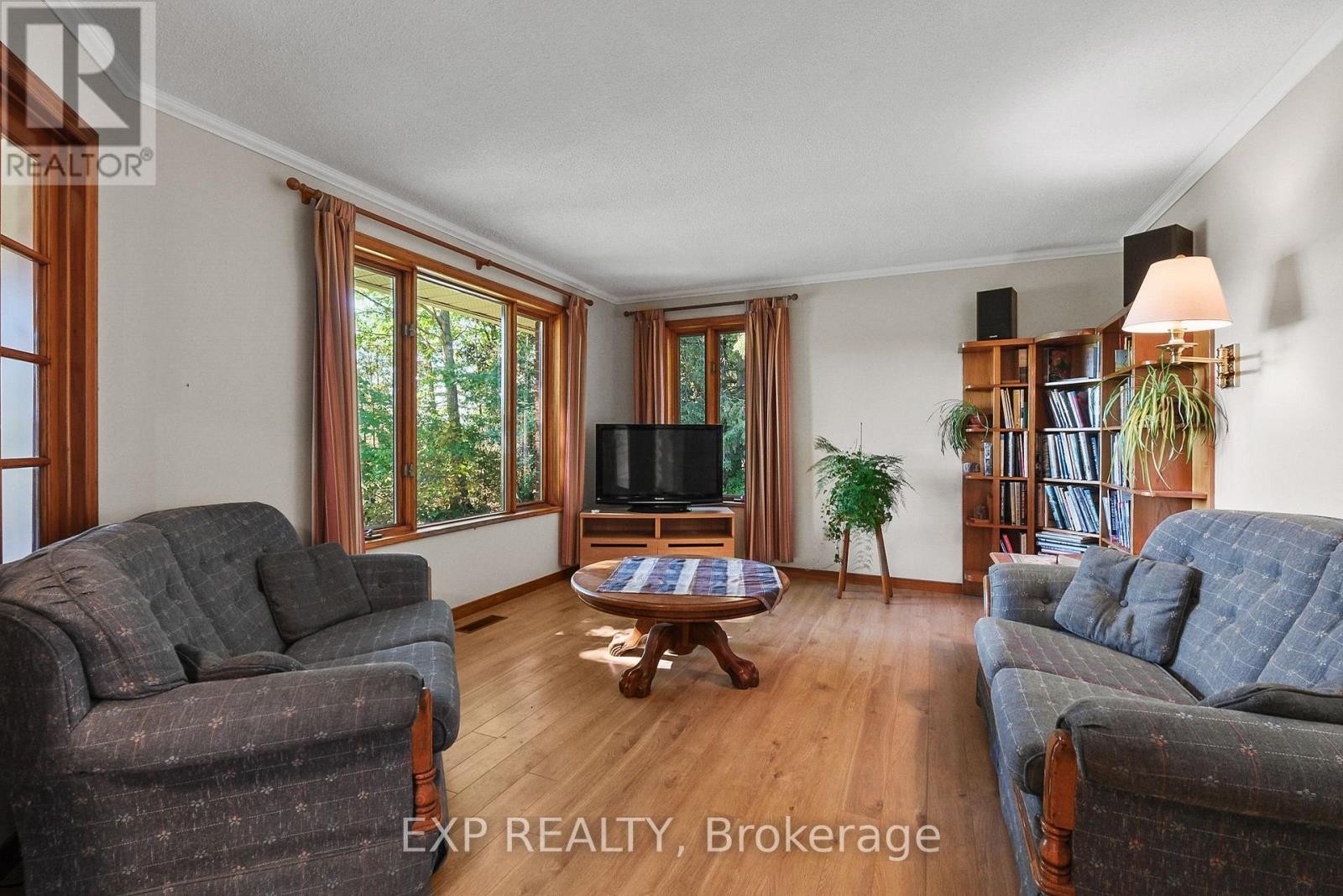 












9185 RAY WILSON ROAD

,
Ottawa,




Ontario
K0A2P0

