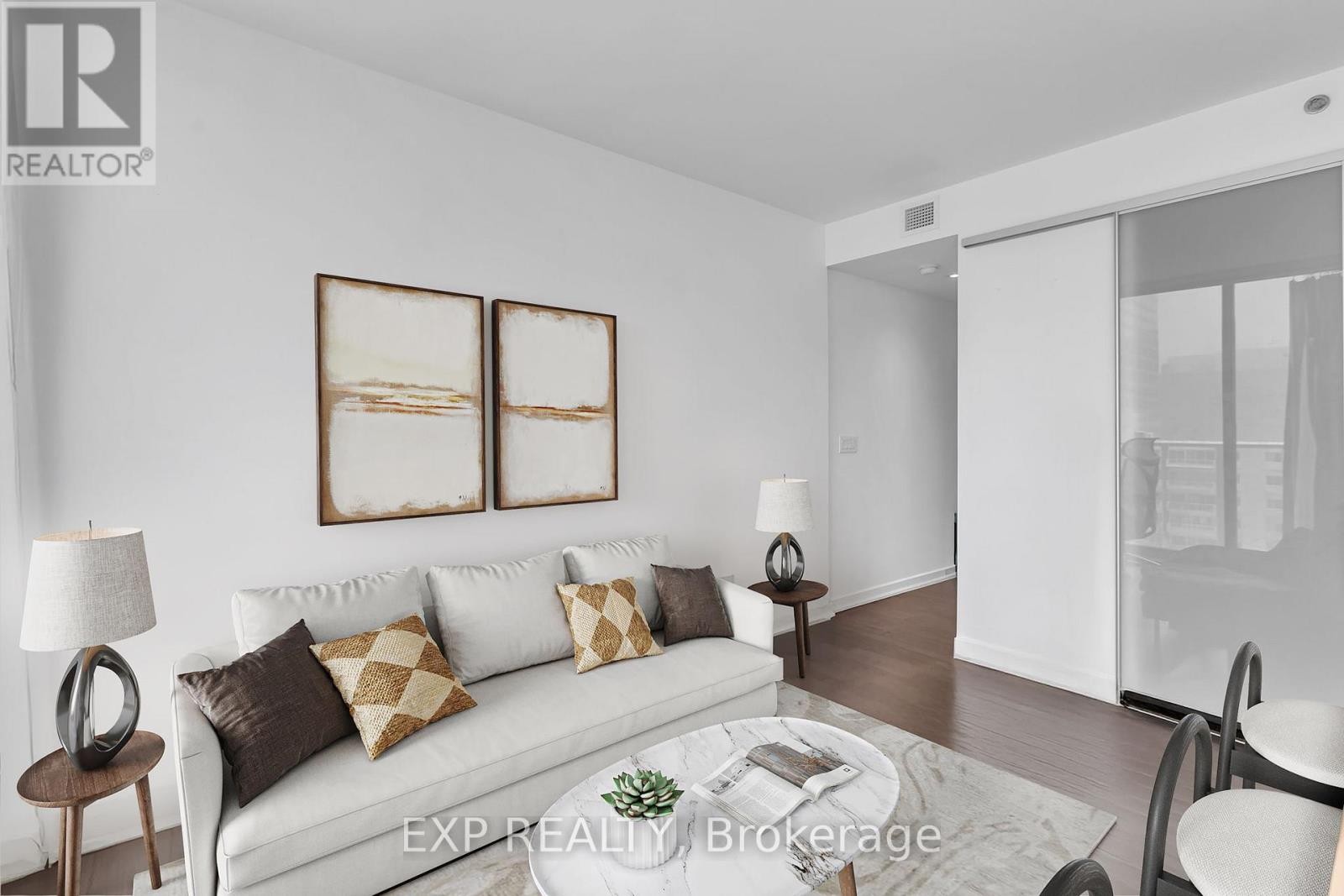












812 - 300 LISGAR STREET

,
Ottawa,




Ontario
K2P0E2

