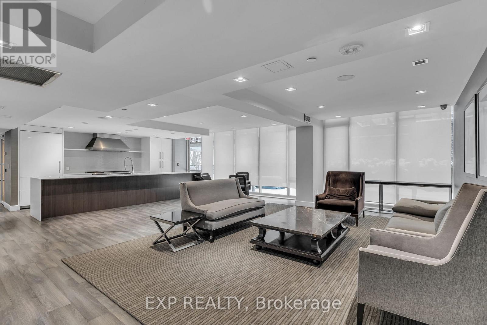 












812 - 300 LISGAR STREET

,
Ottawa,




Ontario
K2P0E2

